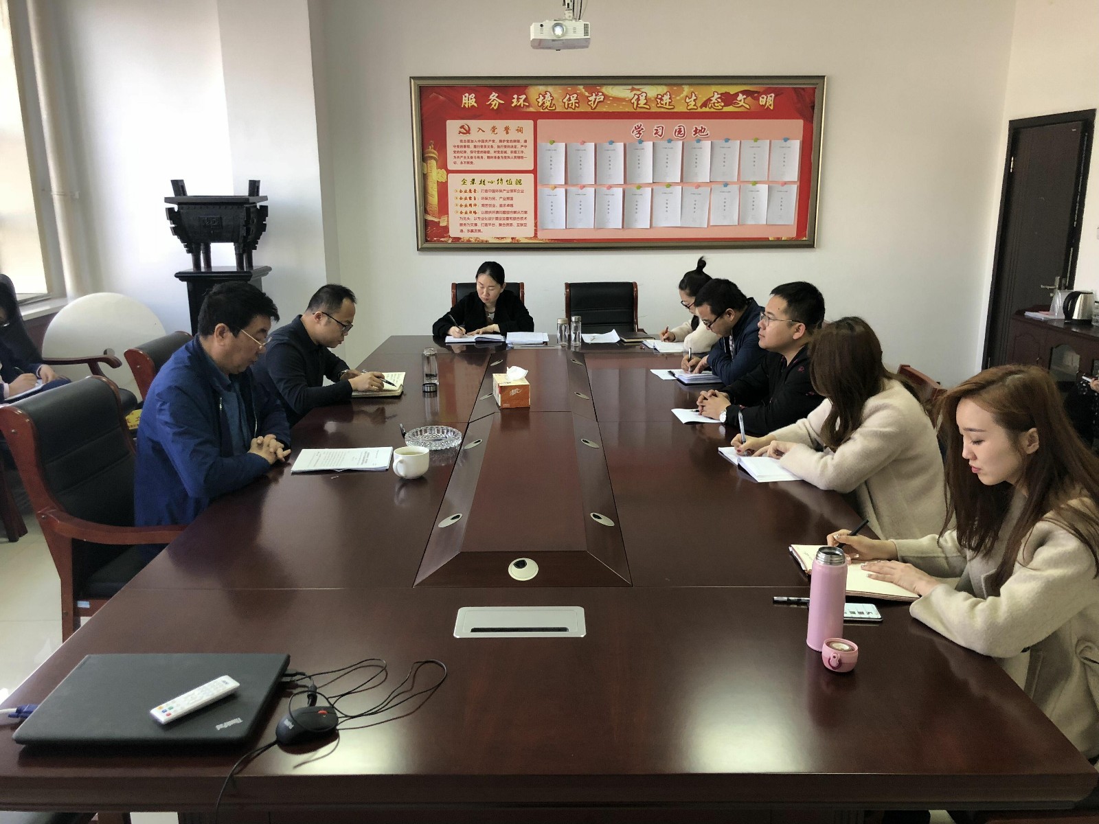 QQ圖片20180323111948 - 萬(wàn)能看圖王_愛奇藝.jpg